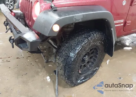 2013 Jeep Wrangler Sport z USA, uszkodzony, nr VIN 1C4AJWAG7DL511113